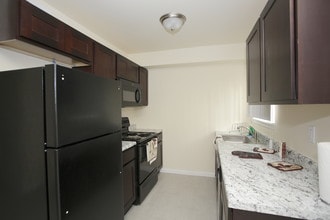 Park Place Townhomes in Atlanta, GA - Building Photo - Interior Photo