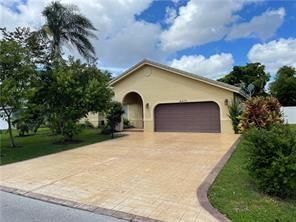 6401 Sedgewyck Cir W in Davie, FL - Building Photo
