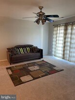 3302B Ramsbury Ct in Mount Laurel, NJ - Building Photo