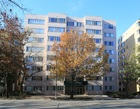 Chase Plaza Apartments in Washington, DC - Building Photo - Building Photo