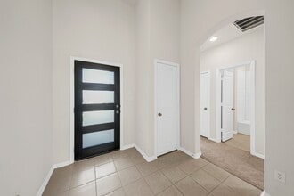 13105 Oleander Bay Ln in La Marque, TX - Building Photo - Building Photo