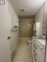 171-171 Edgehill Dr in Barrie, ON - Building Photo - Building Photo