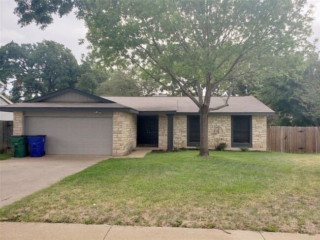property at 404 Oakridge Pass