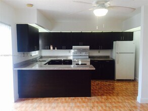 8205 SW 23rd Ct in North Lauderdale, FL - Building Photo - Building Photo