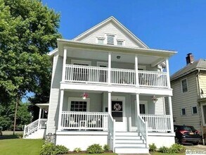 18 Parkway St in Silver Creek, NY - Building Photo - Building Photo