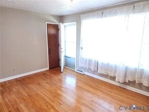 1071 Samuel Rd in Alton, VA - Building Photo - Building Photo