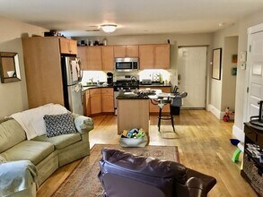 245 Beacon St in Somerville, MA - Building Photo - Building Photo