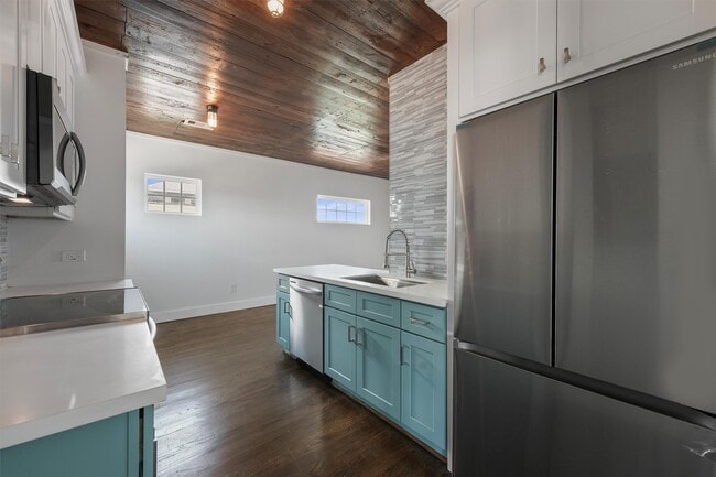 property at 1811 20th St