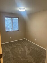 3244 SW Metolius Pl in Redmond, OR - Building Photo - Building Photo