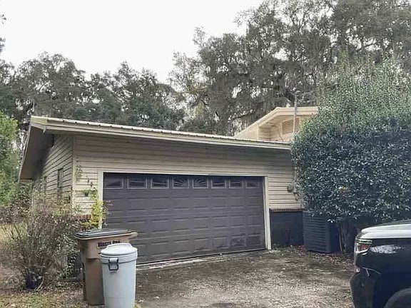 1477 SE Inglewood Ave in Lake City, FL - Foto de edificio - Building Photo