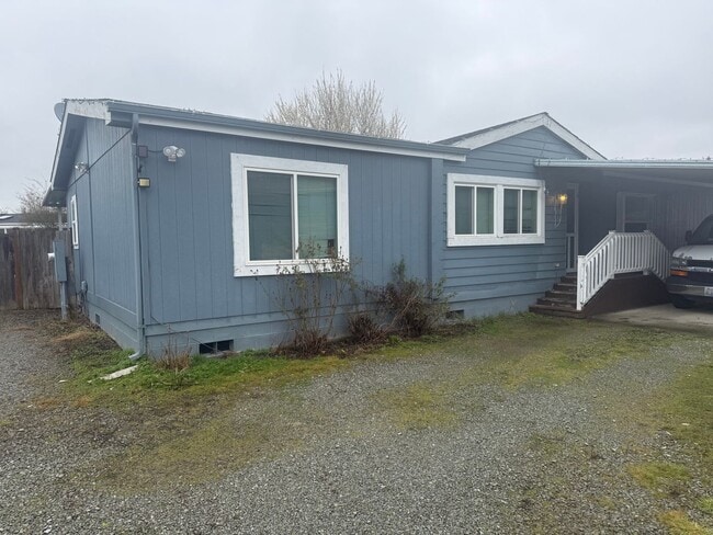 1904 N 32nd Pl in Mount Vernon, WA - Building Photo - Building Photo