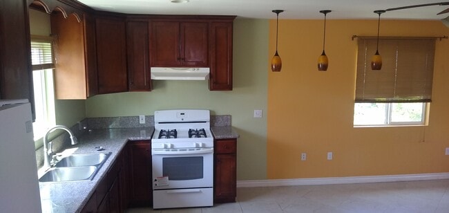 21105 Dalton Ave in Torrance, CA - Building Photo - Building Photo