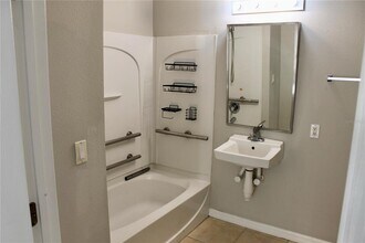 2780 Club Cortile Cir in Kissimmee, FL - Building Photo - Building Photo