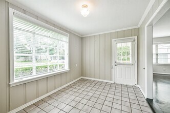 4924 Palmetto St in Bellaire, TX - Building Photo - Building Photo