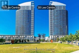 36 Lee Centre Dr in Toronto, ON - Building Photo