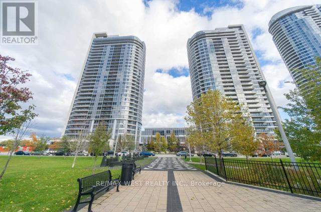 181 Village Green Square in Toronto, ON - Building Photo - Building Photo