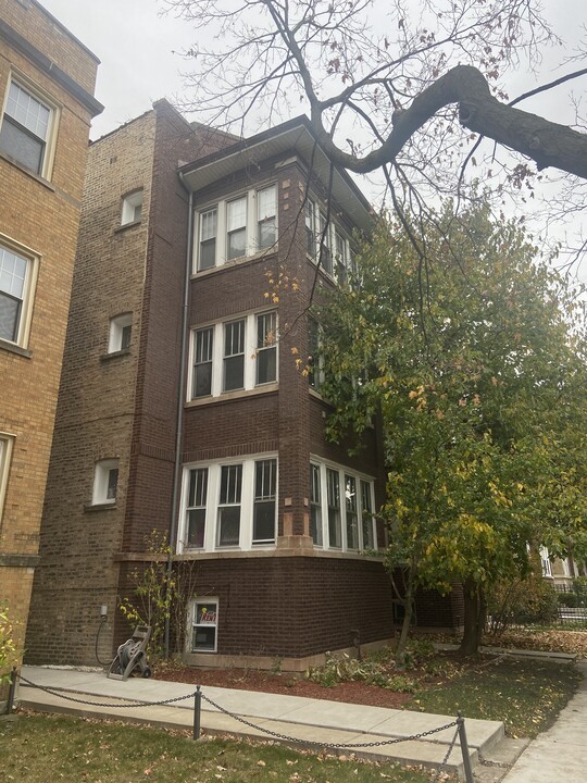 4844 N Washtenaw Ave, Unit G in Chicago, IL - Foto de edificio