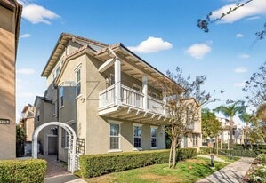 4183 Vía Napoli in Montclair, CA - Building Photo