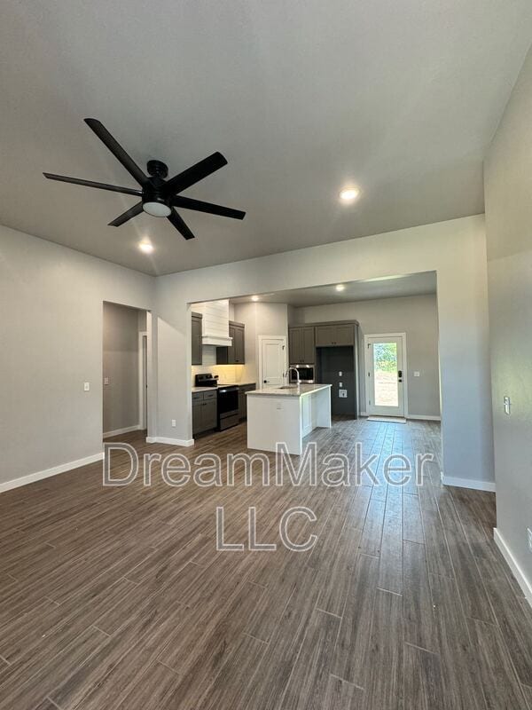 787 Flowers Dr in Goldsby, OK - Building Photo - Building Photo