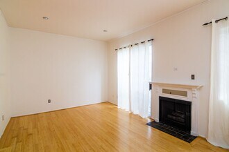 151 N Maple St in Burbank, CA - Building Photo - Building Photo