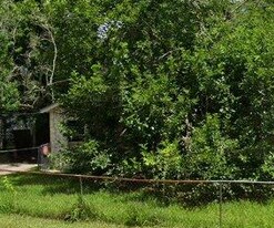 8309 Carolwood Dr in Houston, TX - Building Photo