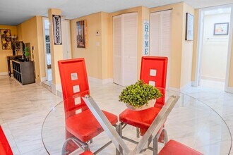 3710 Inverrary Dr, Unit 2S in Lauderhill, FL - Building Photo - Building Photo