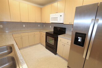 22631 SW 88th Pl in Cutler Bay, FL - Foto de edificio - Building Photo