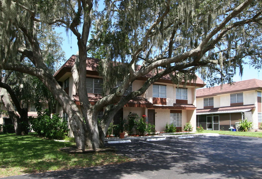 207 Elliot Ave in Sarasota, FL - Building Photo