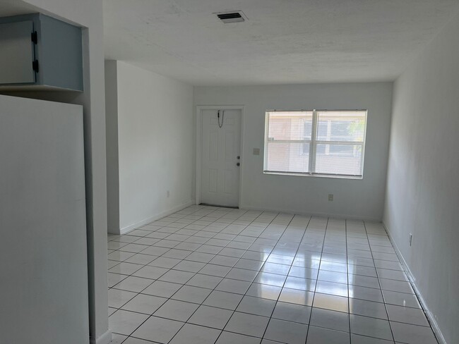 5310 NW 22nd St, Unit 5310 in Lauderhill, FL - Building Photo - Building Photo