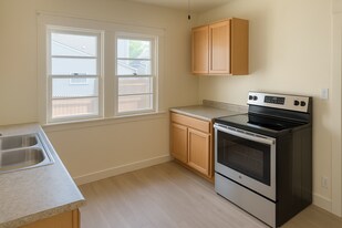 4409 Gifford Ave in Cleveland, OH - Building Photo