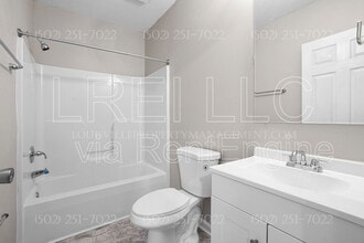1772 Bolling Ave in Louisville, KY - Building Photo - Building Photo