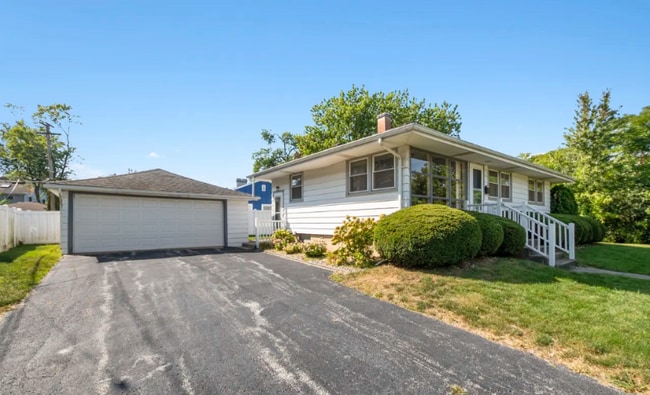 18314 Dundee Ave in Homewood, IL - Building Photo - Building Photo