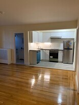 1607 Commonwealth Ave, Unit 9 in Boston, MA - Building Photo