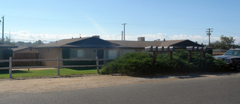 15469 Morada Rd in Victorville, CA - Building Photo