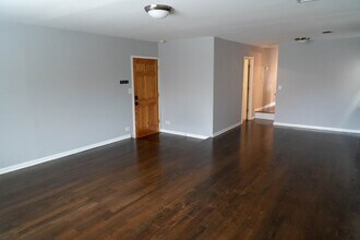 1411 N Maplewood Ave, Unit #2 in Chicago, IL - Foto de edificio - Building Photo