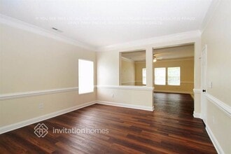 14017 Riding Hill Ave in Charlotte, NC - Foto de edificio - Building Photo