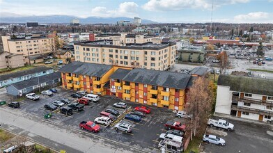 1046 W 26th Ave in Anchorage, AK - Building Photo - Building Photo