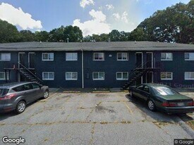 609 Allen Dr in Riverdale, GA - Building Photo