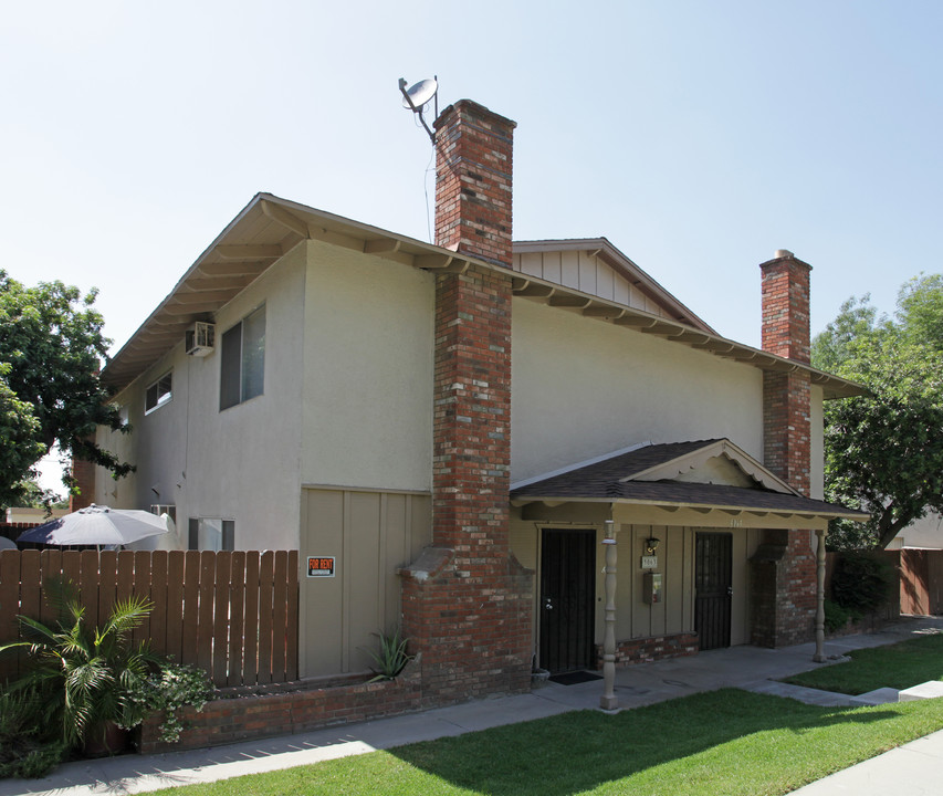 Fourplex in Riverside, CA - Building Photo