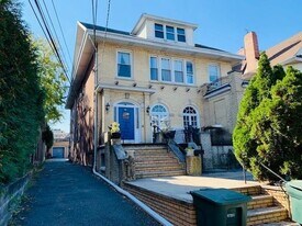 86 W 34th St. in Bayonne, NJ - Building Photo