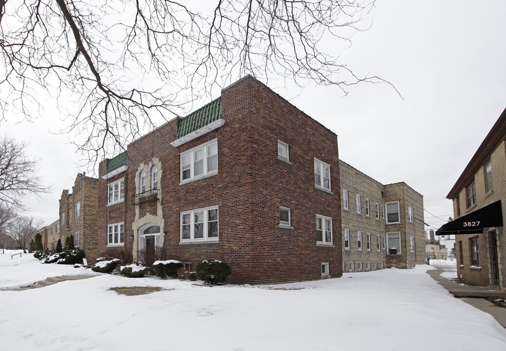3821 N Humboldt Blvd in Milwaukee, WI - Foto de edificio