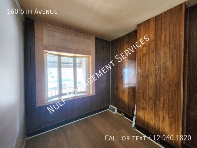 160 5th Ave in Rankin, PA - Building Photo - Building Photo