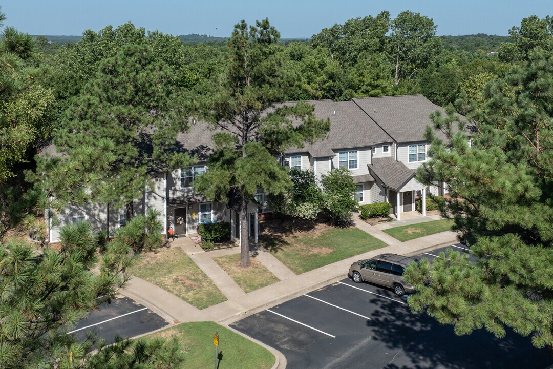 Cambridge Court Apartment Homes in Sapulpa, OK - Building Photo