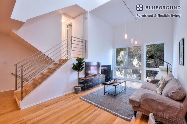 3422 Schooner Ave in Los Angeles, CA - Foto de edificio - Building Photo