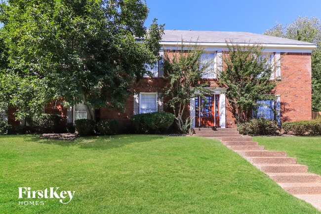 property at 675 Tealwood Ln