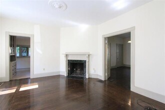 12A Saginaw Ave, Unit a in Cambridge, MA - Building Photo - Building Photo