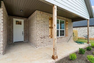 1815 Bugg St in Pea Ridge, AR - Building Photo - Building Photo