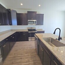 298 Mountain Vista Way in Kalispell, MT - Foto de edificio - Building Photo