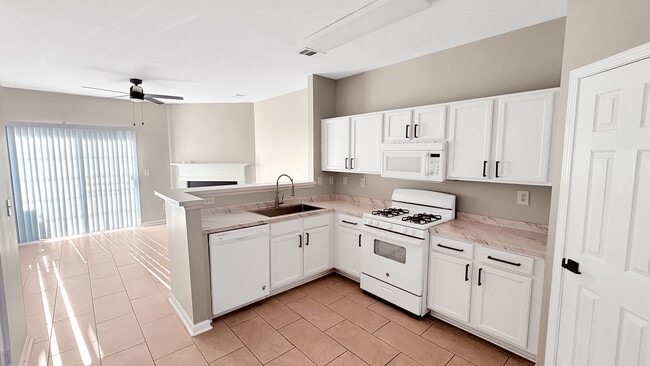 3389 Hidden Cove Cir in Peachtree Corners, GA - Building Photo - Building Photo