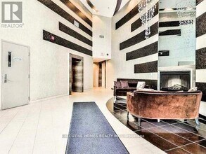 80 Absolute Ave in Mississauga, ON - Building Photo - Building Photo